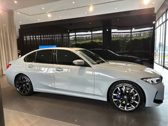 BMW 320i 2.0 16V TURBO FLEX M SPORT AUTOMÁTICO